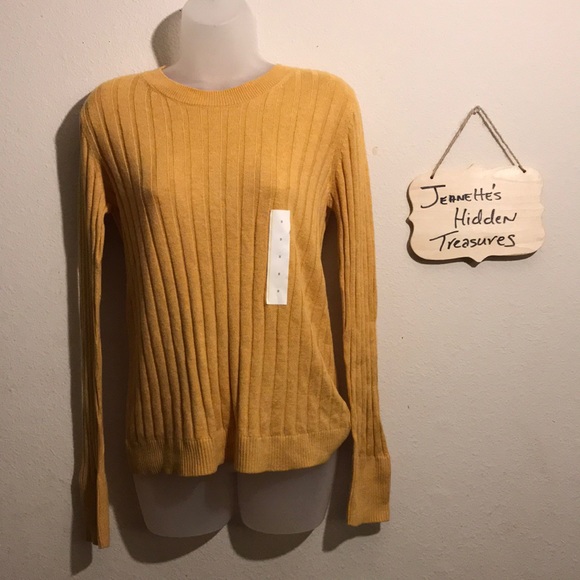 A New Day Long Sleeves Top - Picture 1 of 4